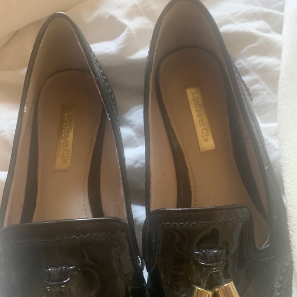 Black Louise Et Cie Joey Wing Tip Tassel Loafer - Picture 5 of 6